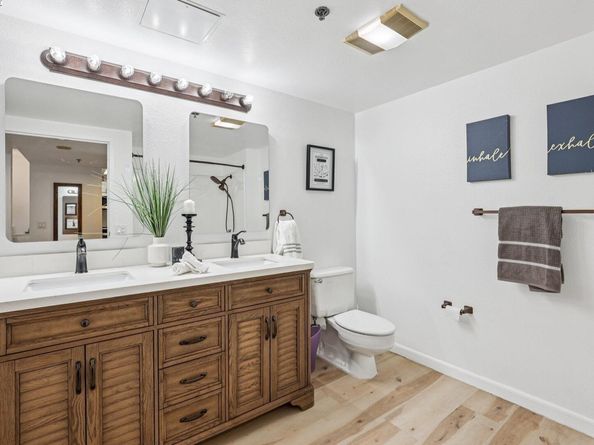 988 Franklin 609, Oakland CA 94607