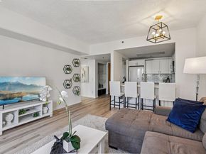 988 Franklin 609, Oakland CA 94607