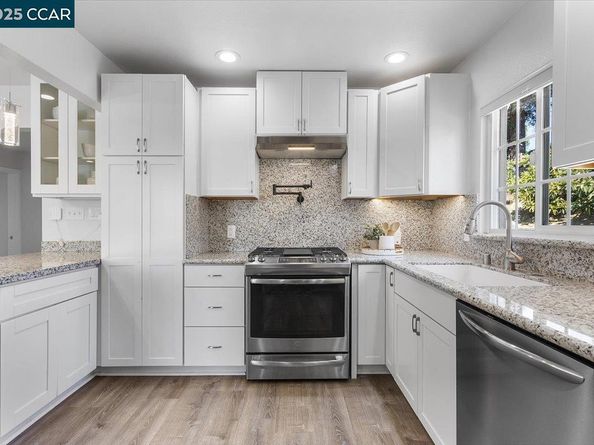 5030 Ray Ave, Castro Valley CA 94546