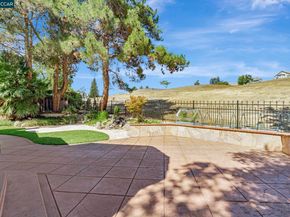 1816 Eagle Peak Ave, Clayton CA 94517
