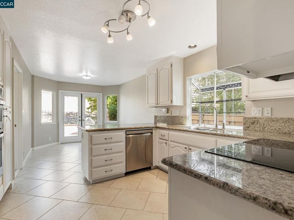 1816 Eagle Peak Ave, Clayton CA 94517