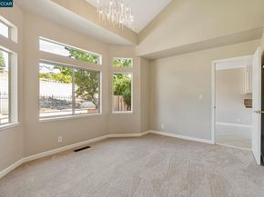 1816 Eagle Peak Ave, Clayton CA 94517