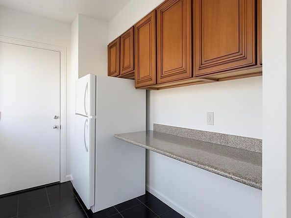 4037 E 16th Street, Oakland CA 94601