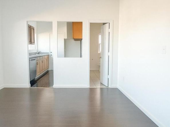 4037 E 16th Street, Oakland CA 94601