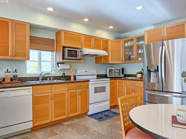 33064 Compton Ct, Union City CA 94587