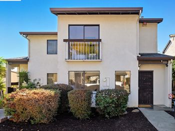 9737 Hillgrade CT