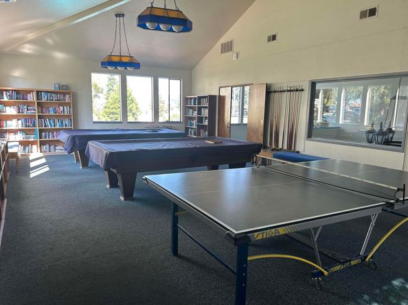 21117 Gary Dr 106, Hayward CA 94546