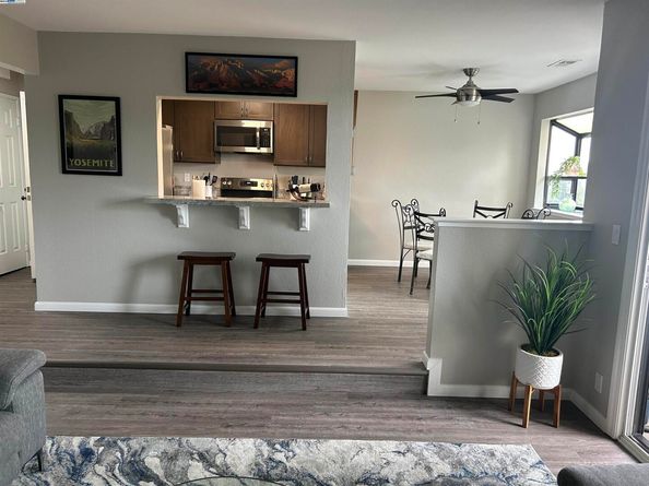 21117 Gary Dr 106, Hayward CA 94546