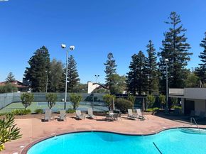 21117 Gary Dr 106, Hayward CA 94546