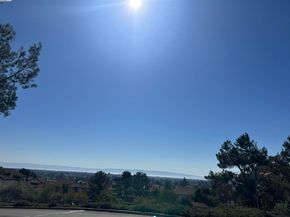 21117 Gary Dr 106, Hayward CA 94546