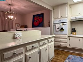 Undisclosed Address #41114570, Walnut Creek CA 94595