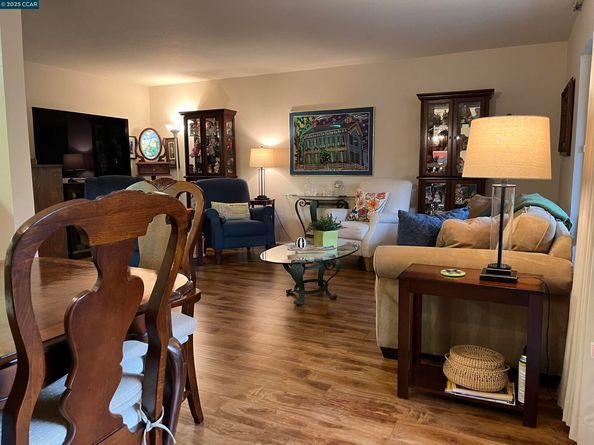 Undisclosed Address #41114570, Walnut Creek CA 94595