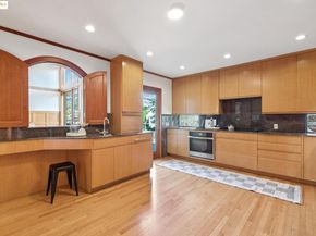 6148 Ocean View Dr, Oakland CA 94618