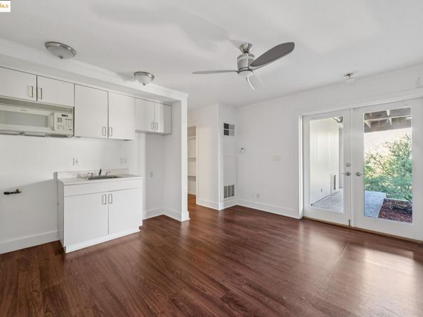 6148 Ocean View Dr, Oakland CA 94618