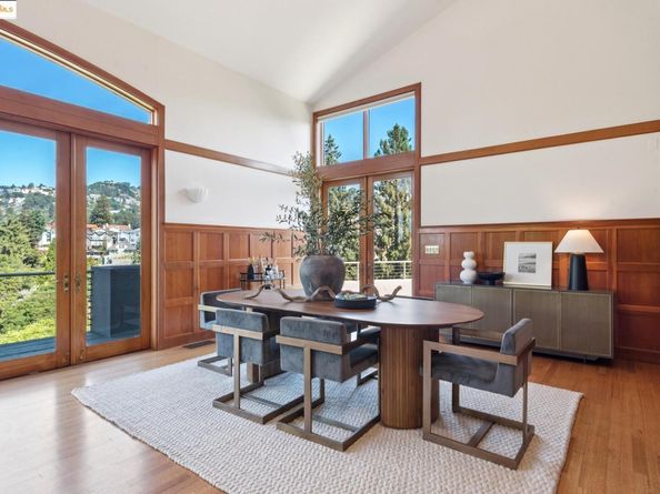 6148 Ocean View Dr, Oakland CA 94618