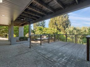 6148 Ocean View Dr, Oakland CA 94618