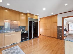 6148 Ocean View Dr, Oakland CA 94618