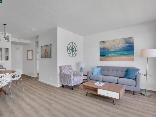 300 3rd St 1203, San Francisco CA 94107