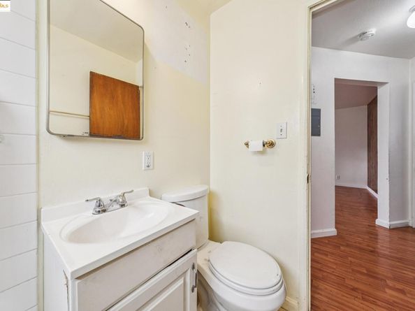 2925 Dohr, Berkeley CA 94702