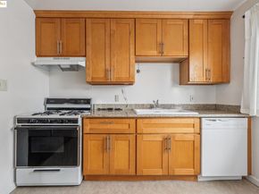 2925 Dohr, Berkeley CA 94702