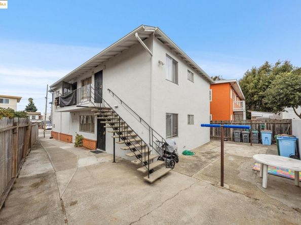 2925 Dohr, Berkeley CA 94702