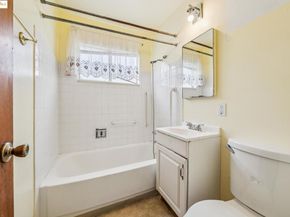 2925 Dohr, Berkeley CA 94702