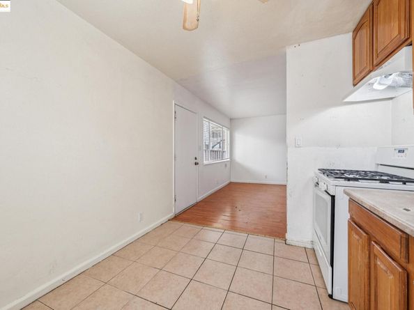 2925 Dohr, Berkeley CA 94702