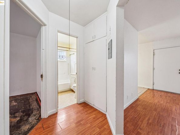 2925 Dohr, Berkeley CA 94702