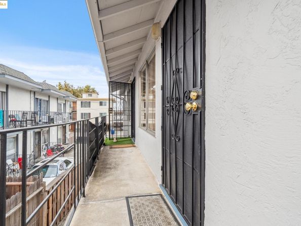 2925 Dohr, Berkeley CA 94702