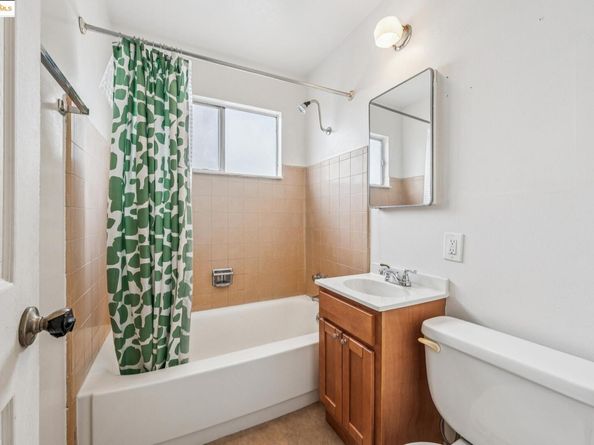 2925 Dohr, Berkeley CA 94702