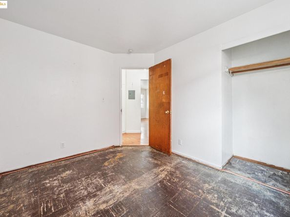 2925 Dohr, Berkeley CA 94702