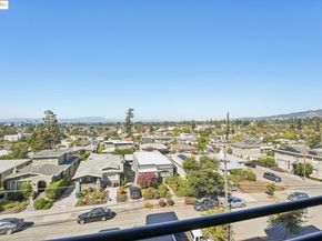 5340 Broadway Ter 403, Oakland CA 94618