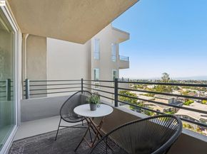 5340 Broadway Ter 403, Oakland CA 94618