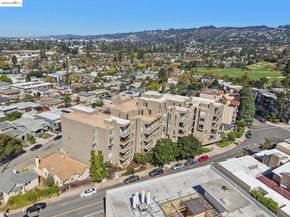 5340 Broadway Ter 403, Oakland CA 94618