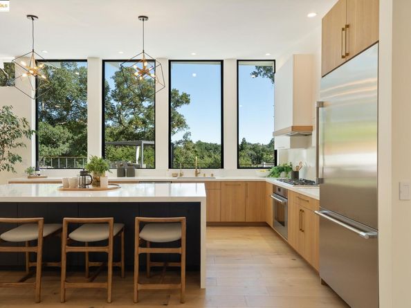 90 Estates Dr, Orinda CA 94563