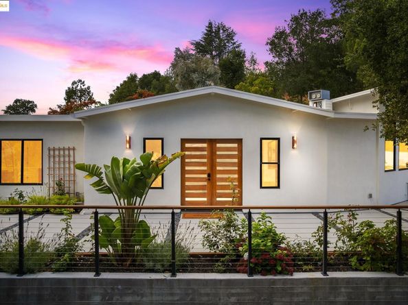 90 Estates Dr, Orinda CA 94563