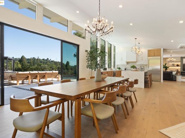 90 Estates Dr, Orinda CA 94563