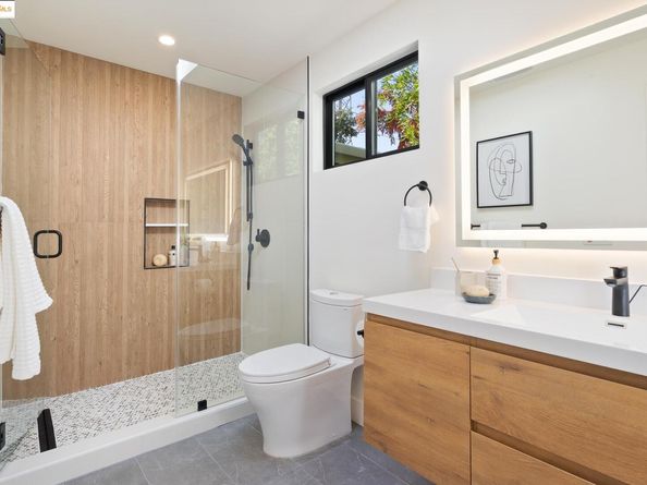 90 Estates Dr, Orinda CA 94563