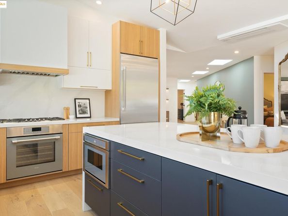 90 Estates Dr, Orinda CA 94563