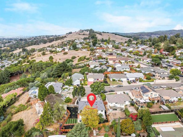 2412 Lyle Ct, Castro Valley CA 94578