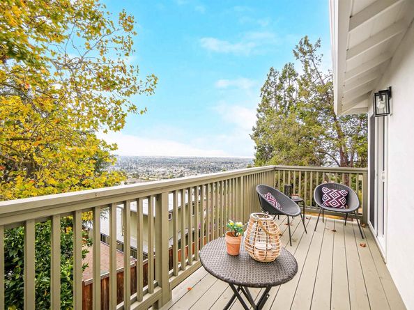 2412 Lyle Ct, Castro Valley CA 94578