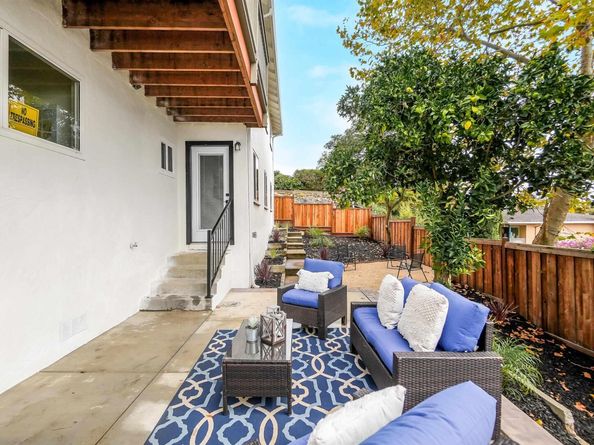 2412 Lyle Ct, Castro Valley CA 94578