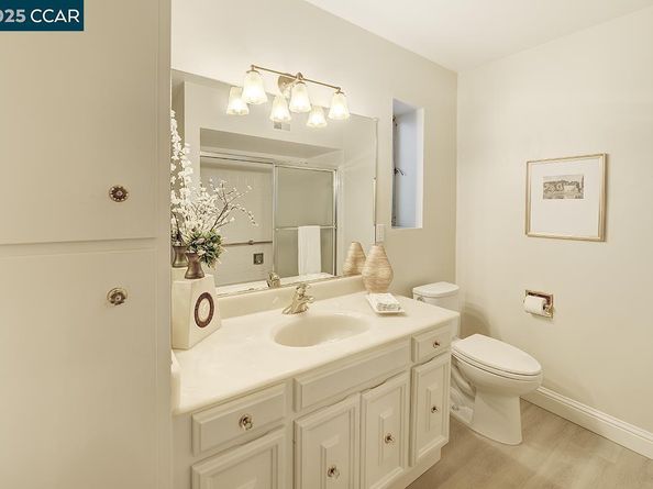 2900 Tice Creek Dr 1 & 3, Walnut Creek CA 94595