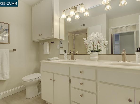 2900 Tice Creek Dr 1 & 3, Walnut Creek CA 94595