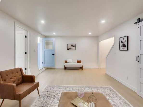 325 1st Ave, Daly City CA 94014