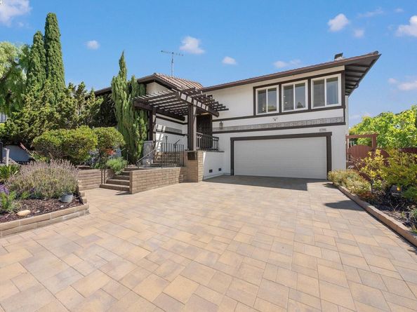 27896 Adobe Ct, Hayward CA 94542