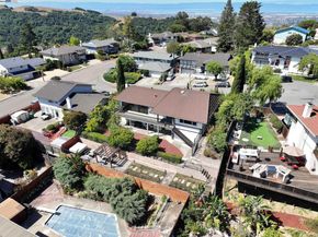 27896 Adobe Ct, Hayward CA 94542