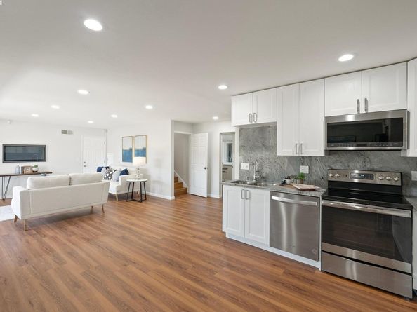 27896 Adobe Ct, Hayward CA 94542