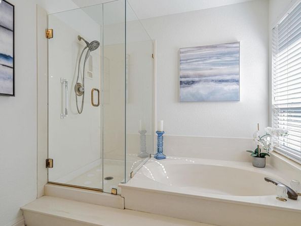 7840 Creekside Dr, Dublin CA 94568