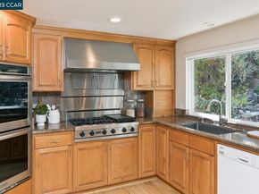 1555 Pebblebrook Ct, Walnut Creek CA 94596